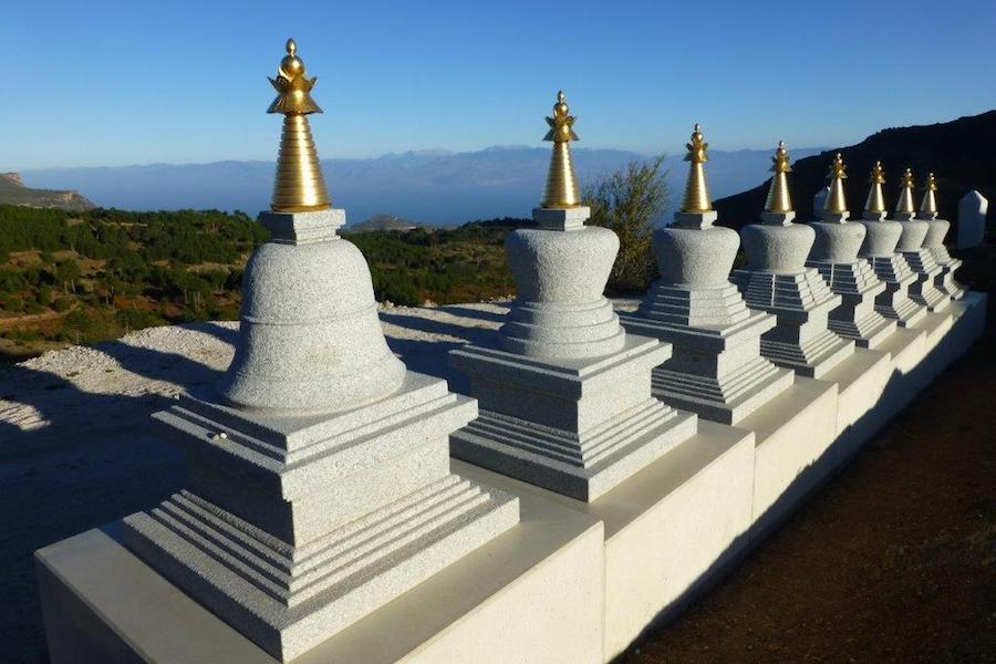 8 Stupas in KBL
